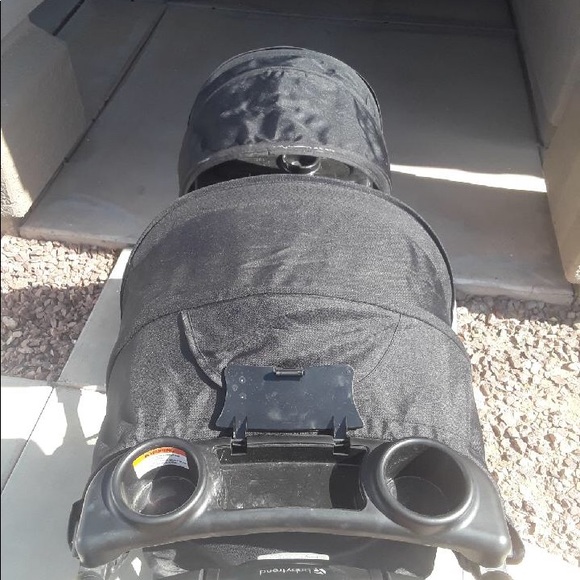 Double stroller - Picture 4 of 4